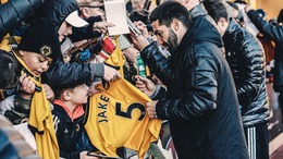 First-team open training at Molineux!