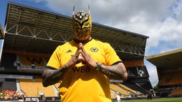 WWE superstar Sin Cara visits Molineux for Fulham win