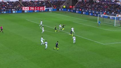 Giroud strikes again