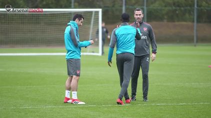 Watch Henrikh Mkhitaryan's first training session
