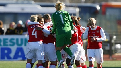 European champions | Arsenal Women 0-0 Umea (1-0 agg) | 2006/07