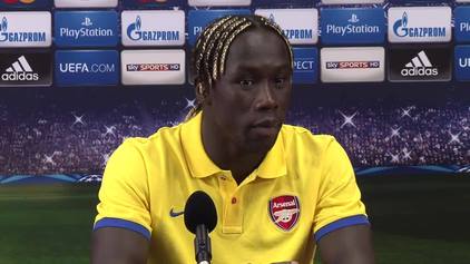 Sagna on Giroud