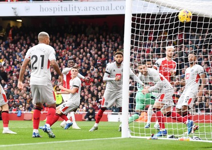 Nketiah blasts in second against Sheffield United
