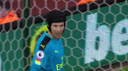 Cech denies Stoke