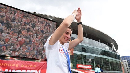 Renee thanks incredible support at trophy lift