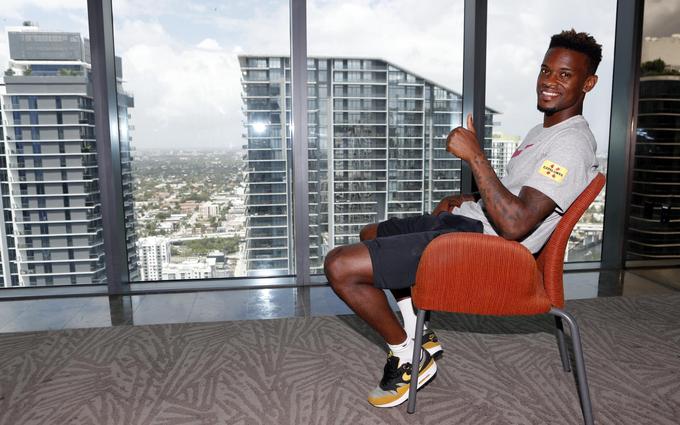 Nélson Semedo, en la entrevista a los medios del club (Foto: FCB).