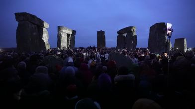 winter solstice stonehenge images
