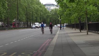 Embankment cycle sales lane