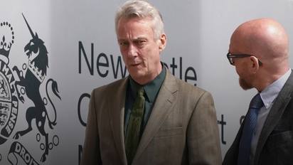 stephen tompkinson 2023