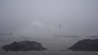 Storm Floris to bring 'unseasonably strong winds' to parts of UK |  Bracknell News