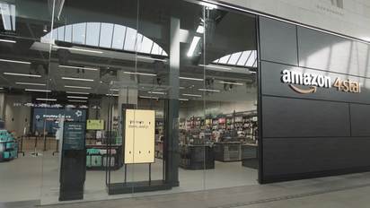 launches its first 4-star retail outlet in the UK