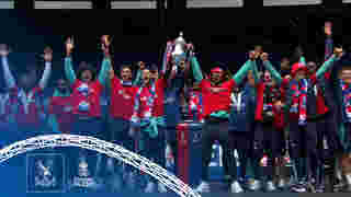Selhurst Park Trophy Lift | End of season Awards