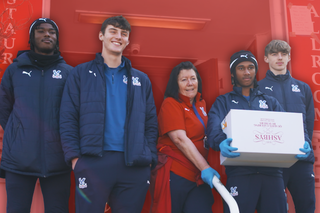 Palace U18s visit Ukraine humanitarian aid project in Balham