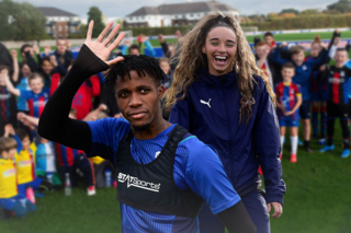 Junior Training Day: Fans watch the first-team train and had a visit from Leigh Nicol!