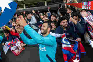 Players meet thousands of Palace fans in Melbourne