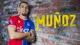 Crystal Palace F.C. on X: Daniel Muñoz x @OfficialFPL 📲 #CPFC