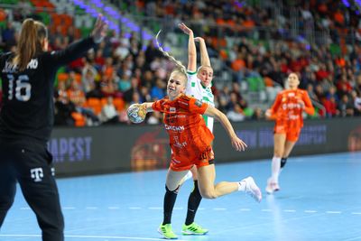 KGHM MKS Zaglebie Lubin vs FTC-Rail Cargo Hungaria - Match Highlights - Round 8