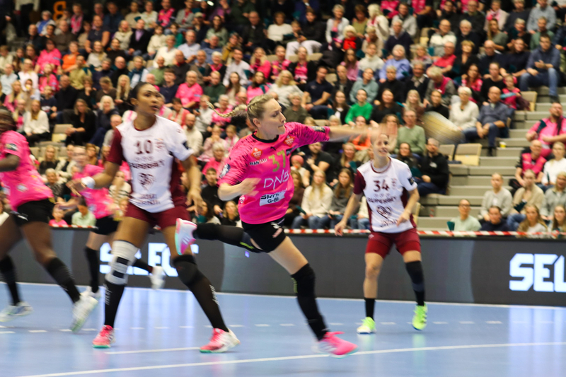 Vipers Kristiansand vs. CS Rapid Bucuresti