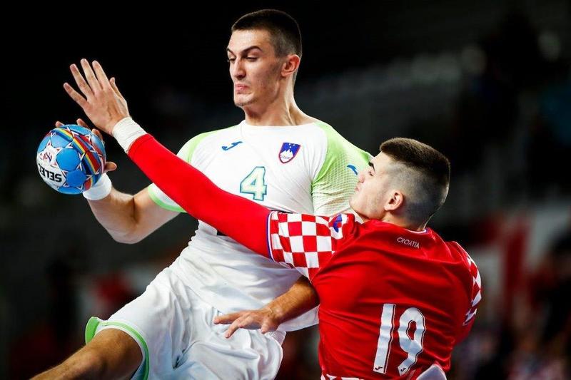 Semi-finals: Slovenia v Croatia